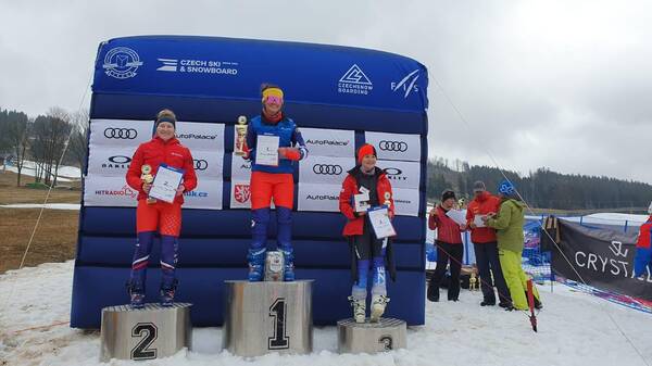 podium women